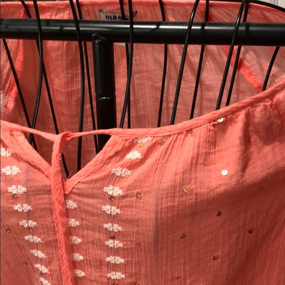 Old Navy Top-Medium - Picture 2 of 8